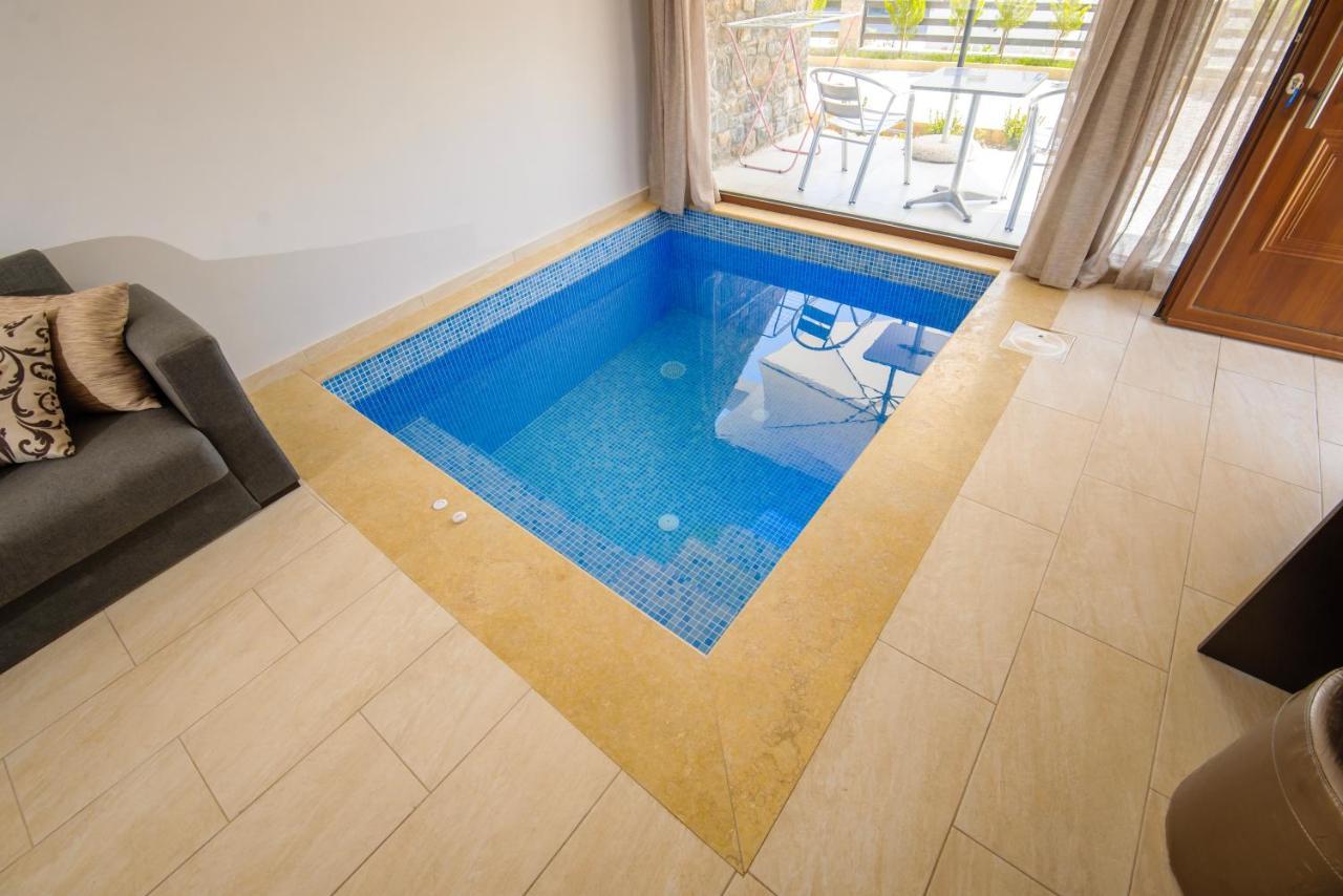 Stone Suites Pefkochori Eksteriør billede