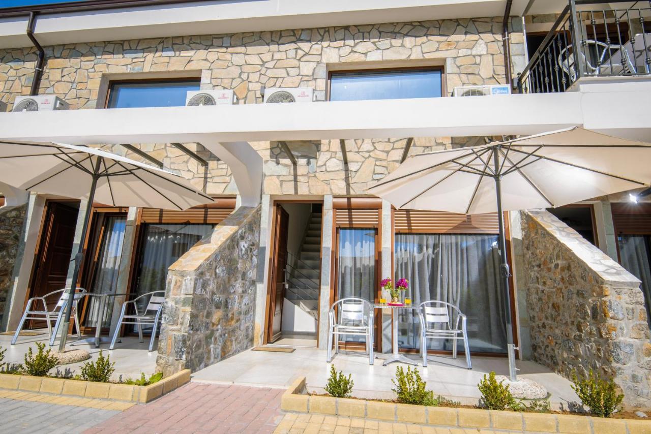 Stone Suites Pefkochori Eksteriør billede