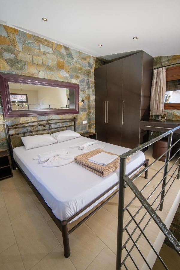 Stone Suites Pefkochori Eksteriør billede